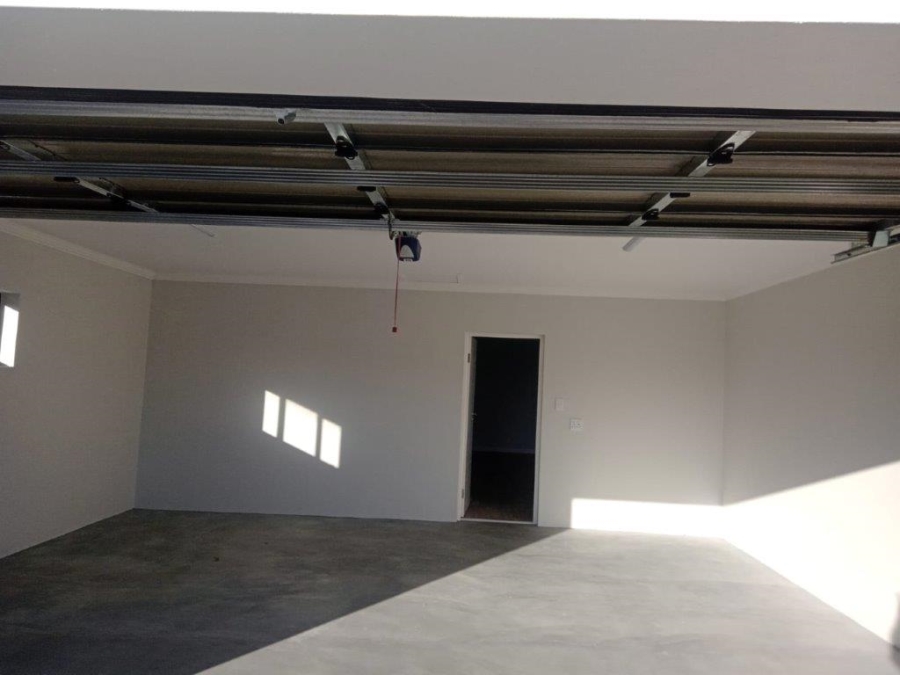 3 Bedroom Property for Sale in Paradise Beach Eastern Cape